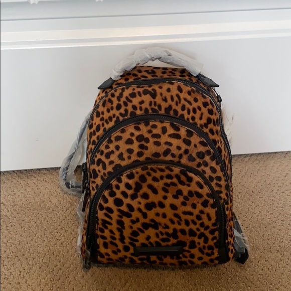 KENDALL + KYLIE Leopard backpack - Picture 6 of 8